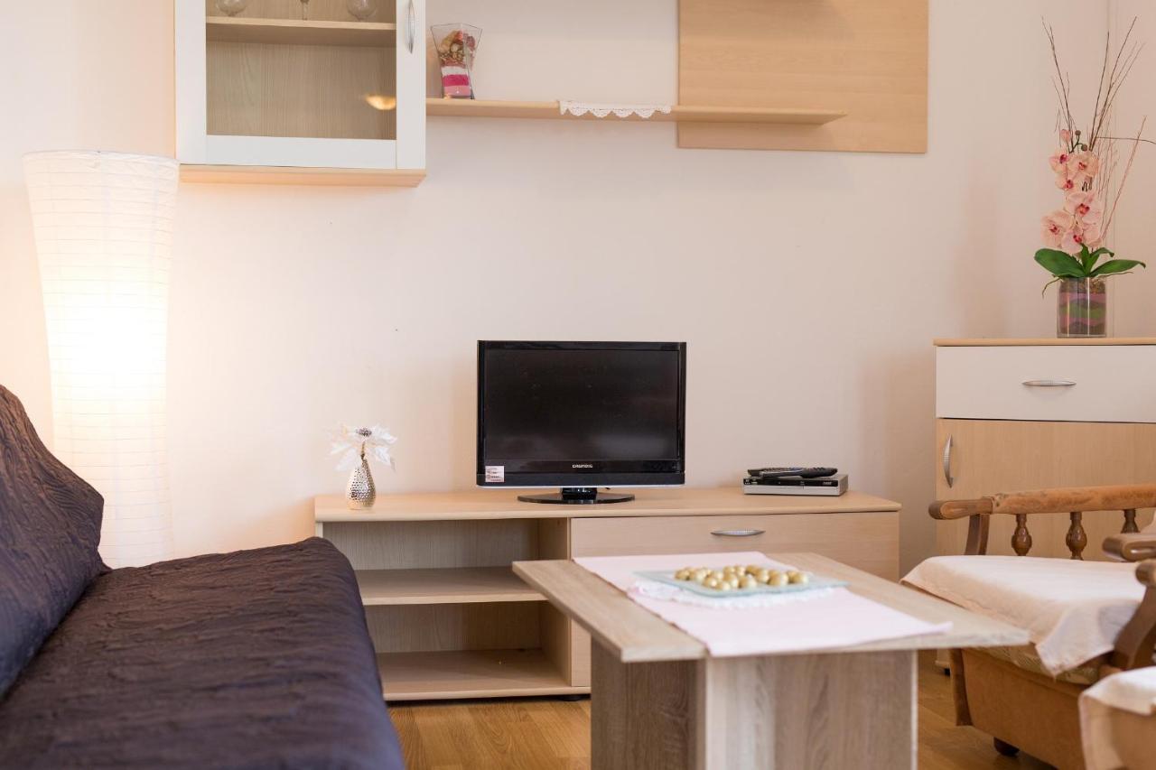Rasopasno Apartment With Terrace And Private Parking Buitenkant foto