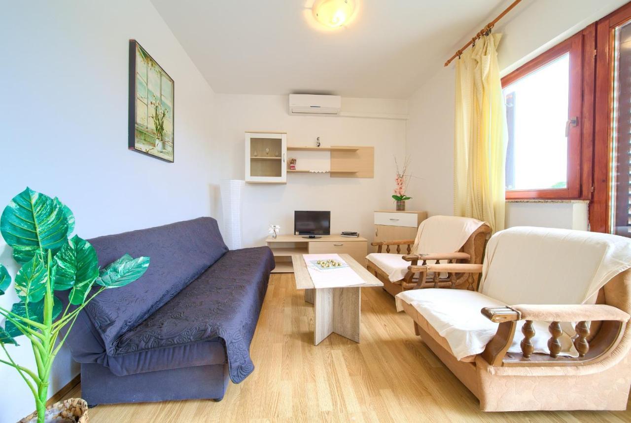 Rasopasno Apartment With Terrace And Private Parking Buitenkant foto