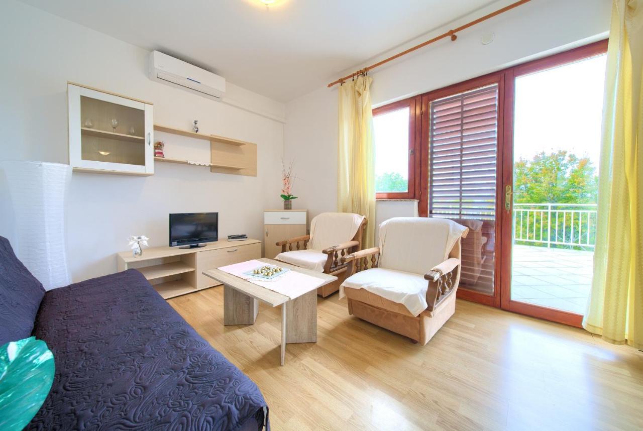 Rasopasno Apartment With Terrace And Private Parking Buitenkant foto