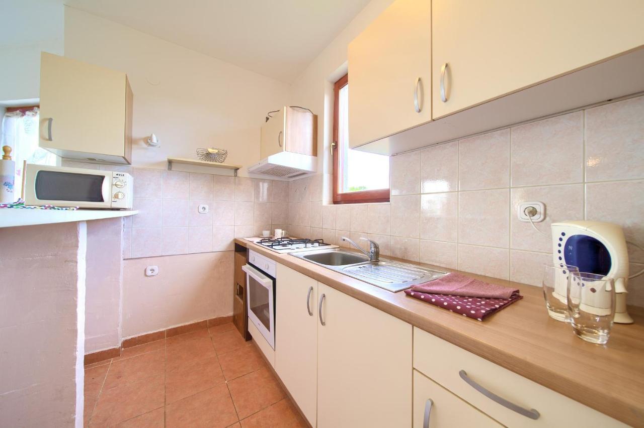 Rasopasno Apartment With Terrace And Private Parking Buitenkant foto