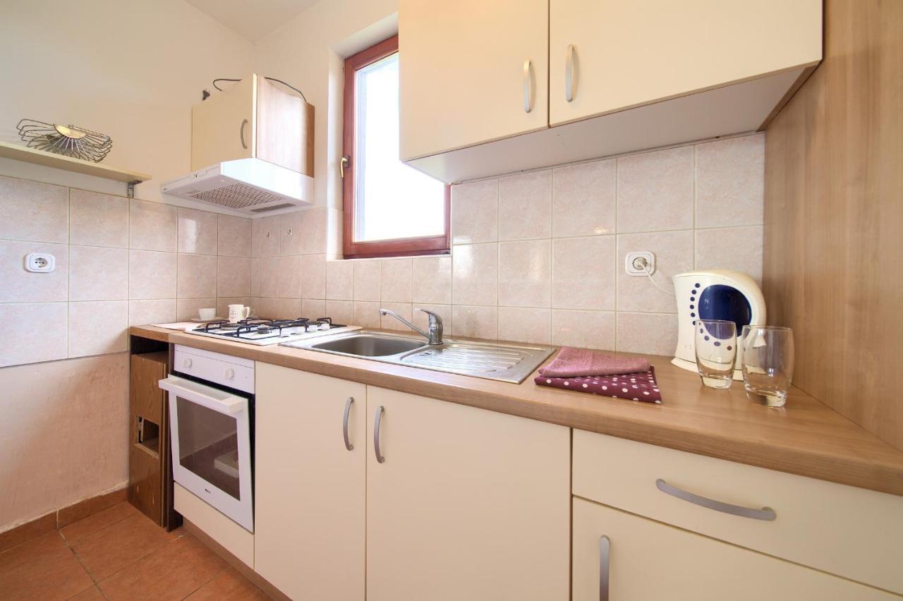 Rasopasno Apartment With Terrace And Private Parking Buitenkant foto